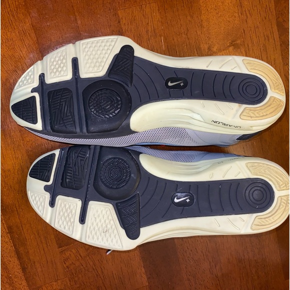 Nike Lunarlon Tennis Shoes - Size 6.5 (EU 37.5) - DISCONTINUED STYLE - Picture 6 of 7